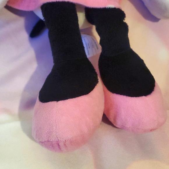 Minnie Mouse Stuffed Toy - Picture 2 of 8